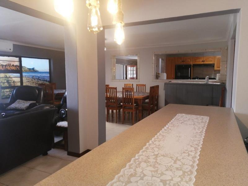 5 Bedroom Property for Sale in Fraaiuitsig Western Cape